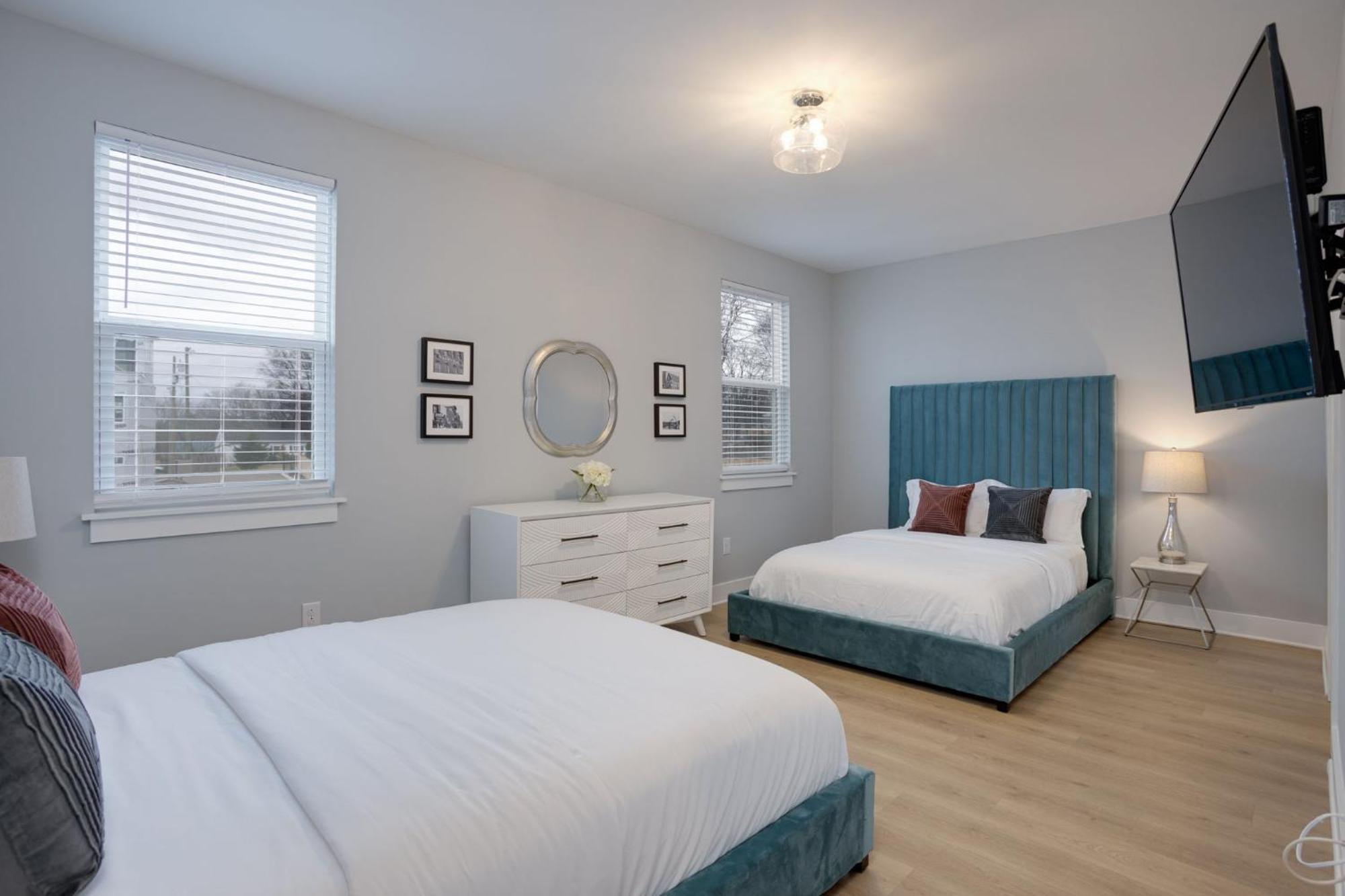 Modern Townhome, 10Min To Downtown! 8Min To Grand Ole Opry! Sleeps 8! NashvilleNashville  Kültér fotó