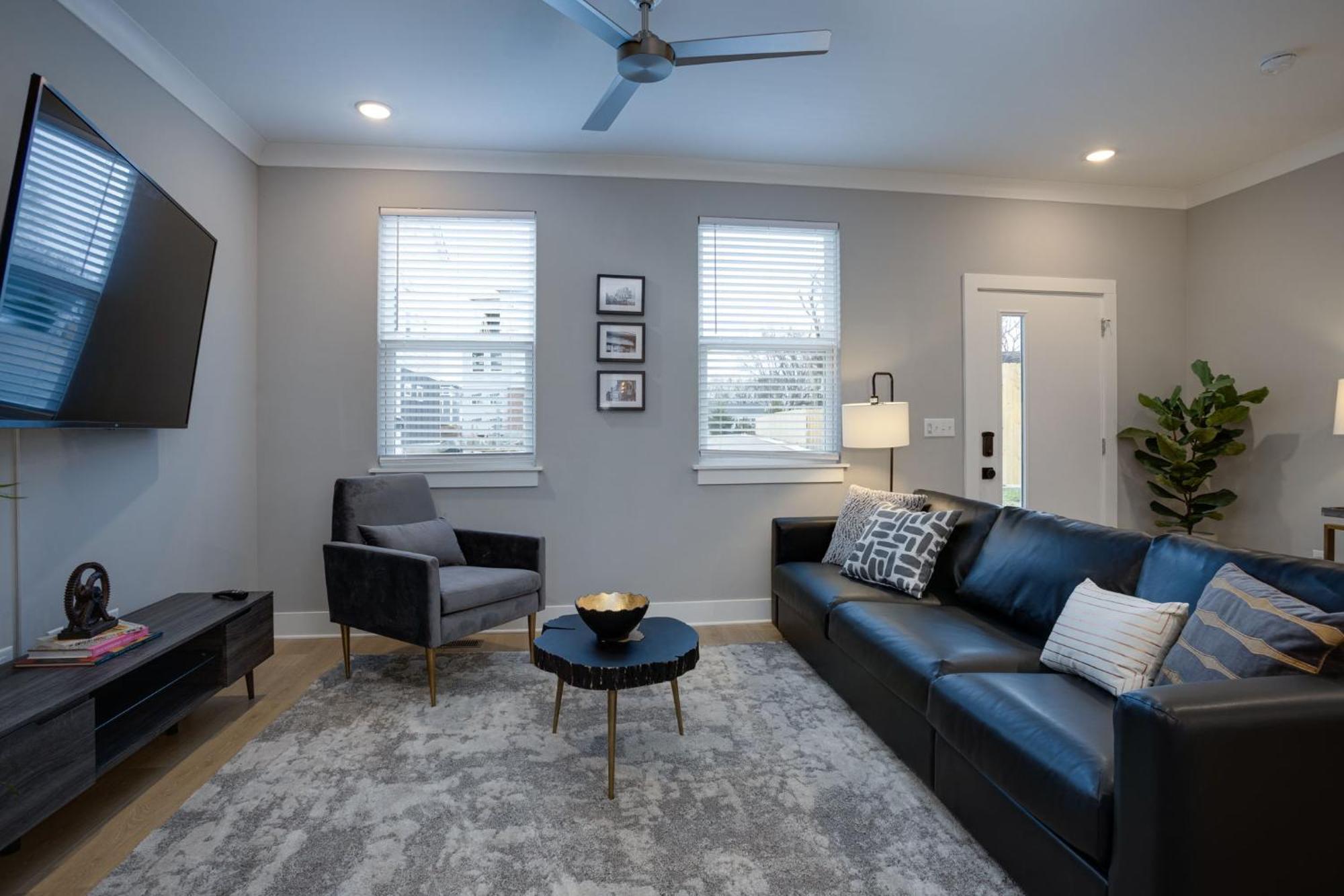 Modern Townhome, 10Min To Downtown! 8Min To Grand Ole Opry! Sleeps 8! NashvilleNashville  Kültér fotó